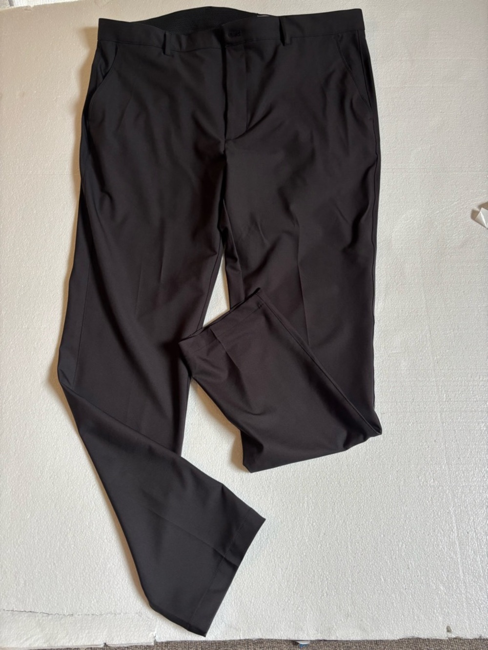 Greg Norman Collection Black Dress Pants - Sleek Tailored Style